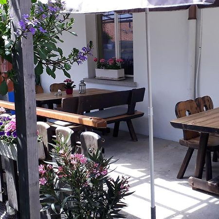 Hotel Restaurant Roessli Uetendorf Kültér fotó