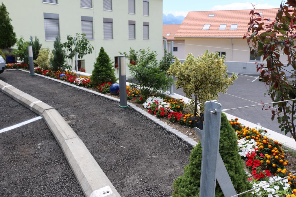 Hotel Restaurant Roessli Uetendorf Kültér fotó