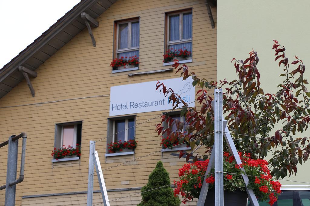 Hotel Restaurant Roessli Uetendorf Kültér fotó